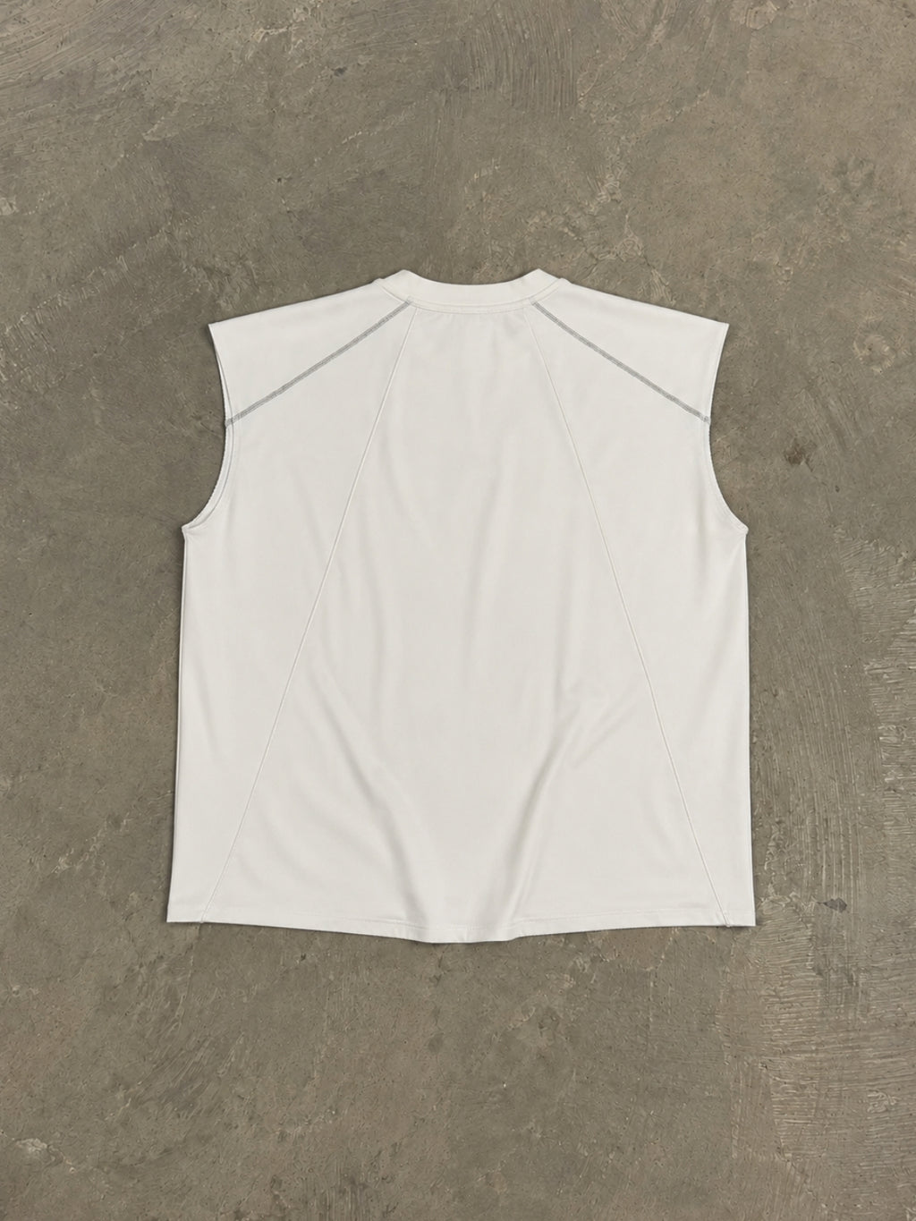 LAC0STE BOX FIT TANK TEES